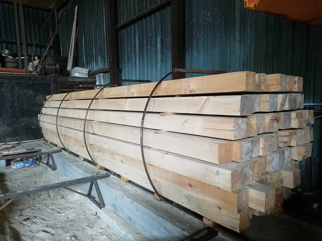 Почему важно использовать сухой брус, доску при строительстве дома